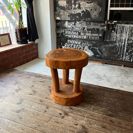 USED WOODEN CENTER TABLE