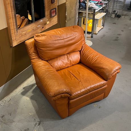 USED / “NICOLETTI" LEATHER 1P SOFA