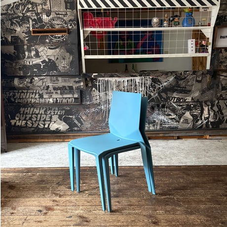 JAPAN USED  PLASTIC STACKING CHAIR