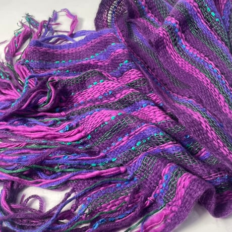 USED KNIT SCARF
