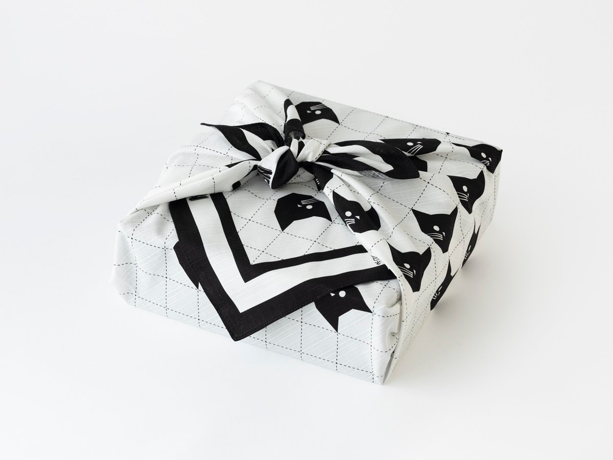 ネコサケ風呂敷ギフト箱 NEKOSAKE FUROSHIKI GIFT HAKO | NEKO