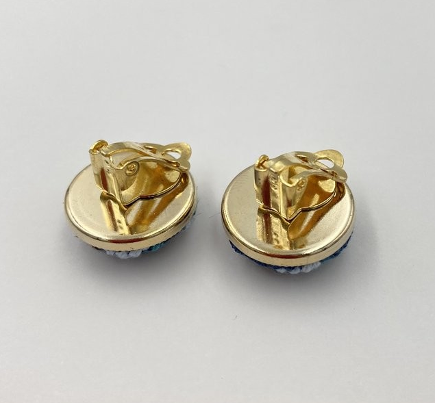 Ado イヤリング 新品未開封 ❶ cd5cb837252590f55d86a17548b359