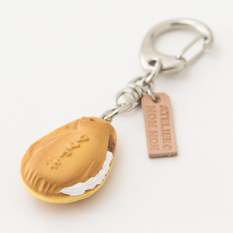 クマヤキキーホルダー 生クマ