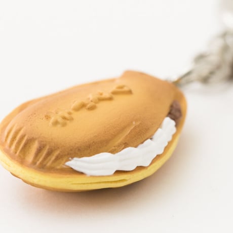 クマヤキキーホルダー 生クマ