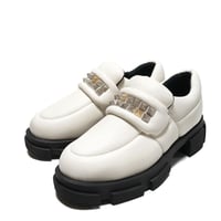 MANA マナ 541160 White スタッズ・パデットローファー 今西優子