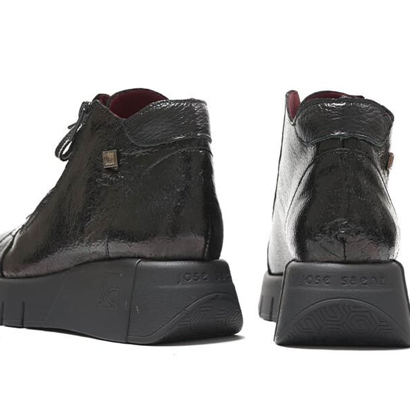 jose saenz ホセ サエンツ 3513 Black エナメル レースアップ