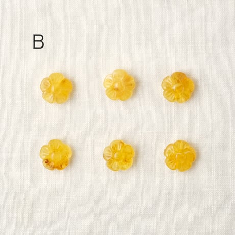 パステルカラーのお花ビーズ