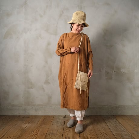 更待の long pull over dress