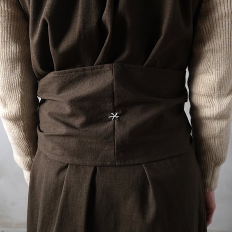 言葉なき sleeveless tablier robe