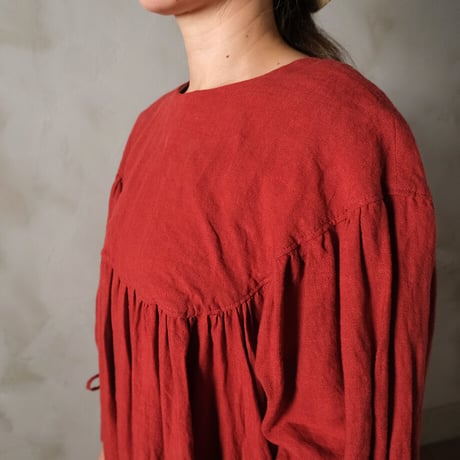 かげとひかりの round yoke dress