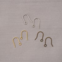 フックピアス