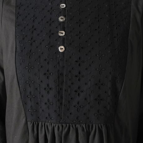春霞む embroidery yoke dress