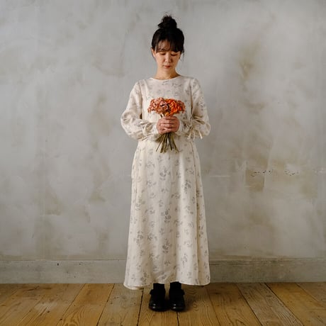 路傍の花　flare dress