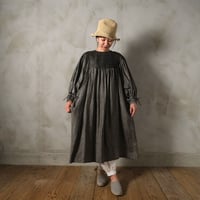 ふかい夜の round yoke dress