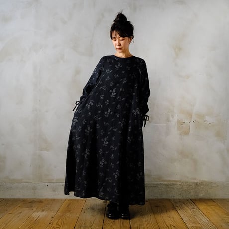 路傍の花　flare dress