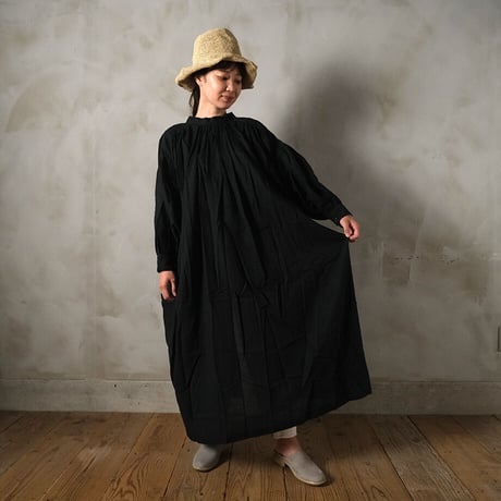 追懐の smock dress