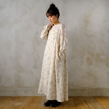 路傍の花　flare dress