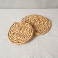 水草鍋敷き