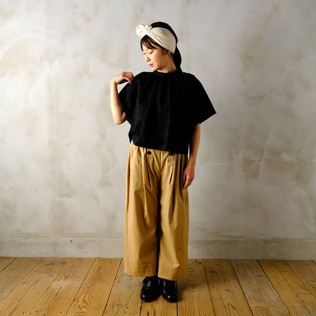 儚きかげ backless blouse