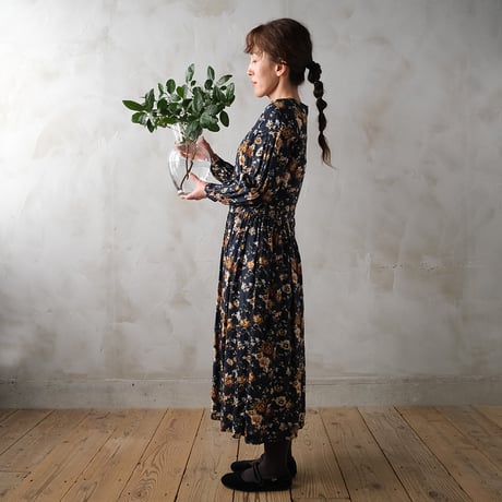 さきだつ秋草 gather one-piece dress