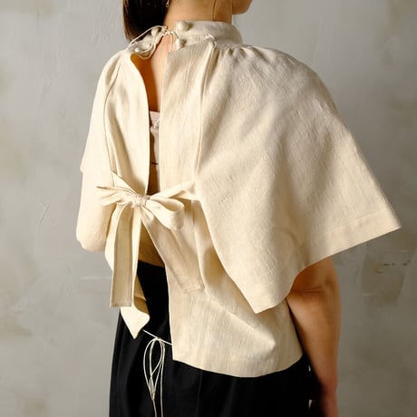 儚きかげ backless blouse