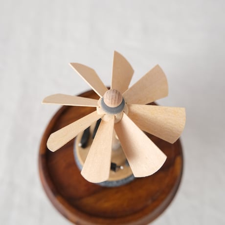 ドイツ工芸品　ネコくるくる S