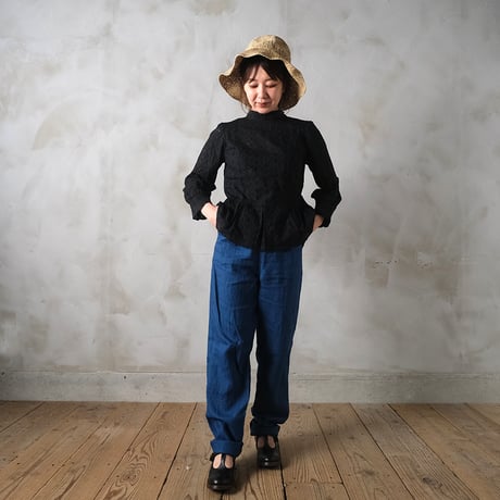 春霞む embroidery blouse