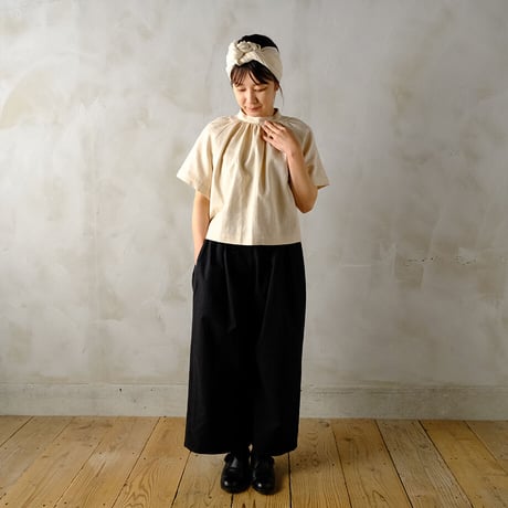 儚きかげ backless blouse