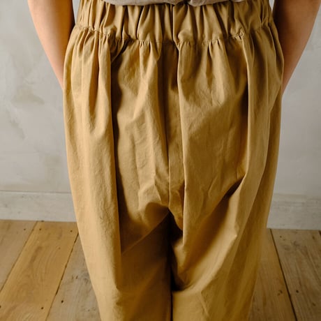 影添う baggy trousers