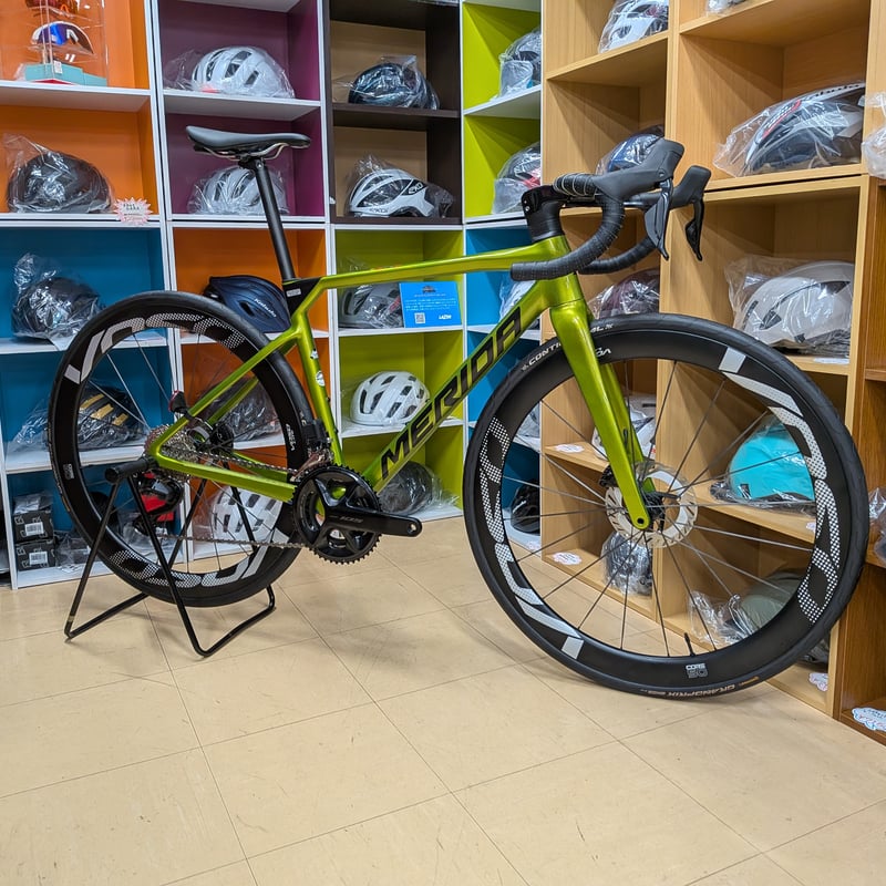 在庫限りの限定特価）【MERIDA・SCULTURA CF3 105Di2 カスタム | サ