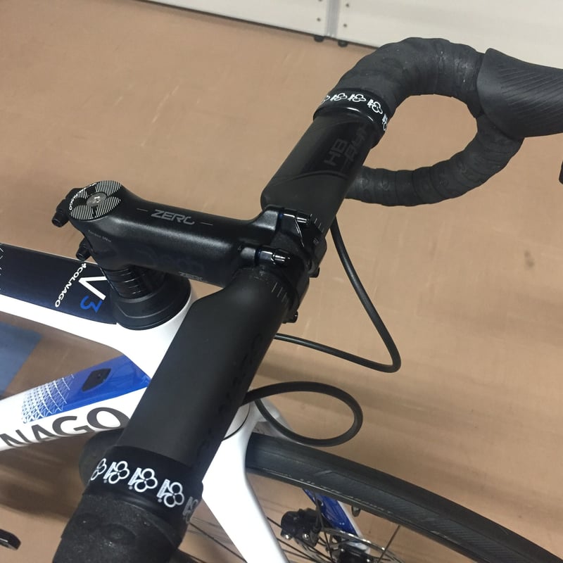 COLNAGO V3RS 450s Rival axs ホイールなし Colnago V3 Road Bike | Sram Rival AXS | White - Black