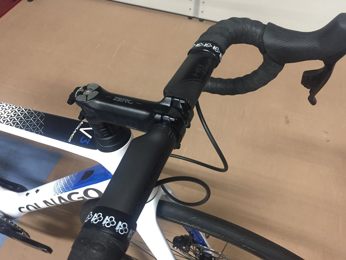 COLNAGO V3RS 450s Rival axs ホイールなし fit=scale-down,w=1200
