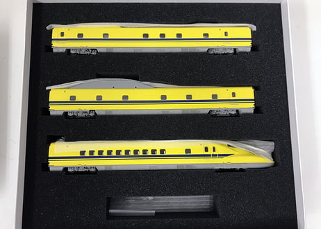 Endo #EI0071 JR-West Shinkansen Series 923-30 EMU "Doctor Yellow" (HO scale 1/87 16.5mm)