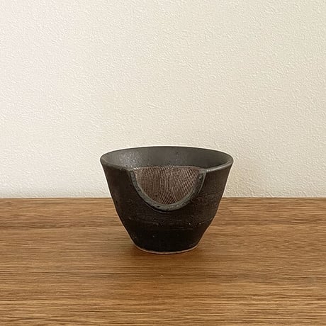 片口すり鉢4寸 鉄黒