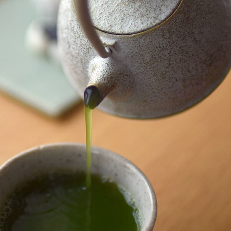 空間鋳造 鉄急須 Egg 小 Champagne（白金色） | YAOCA（やおか）日日の