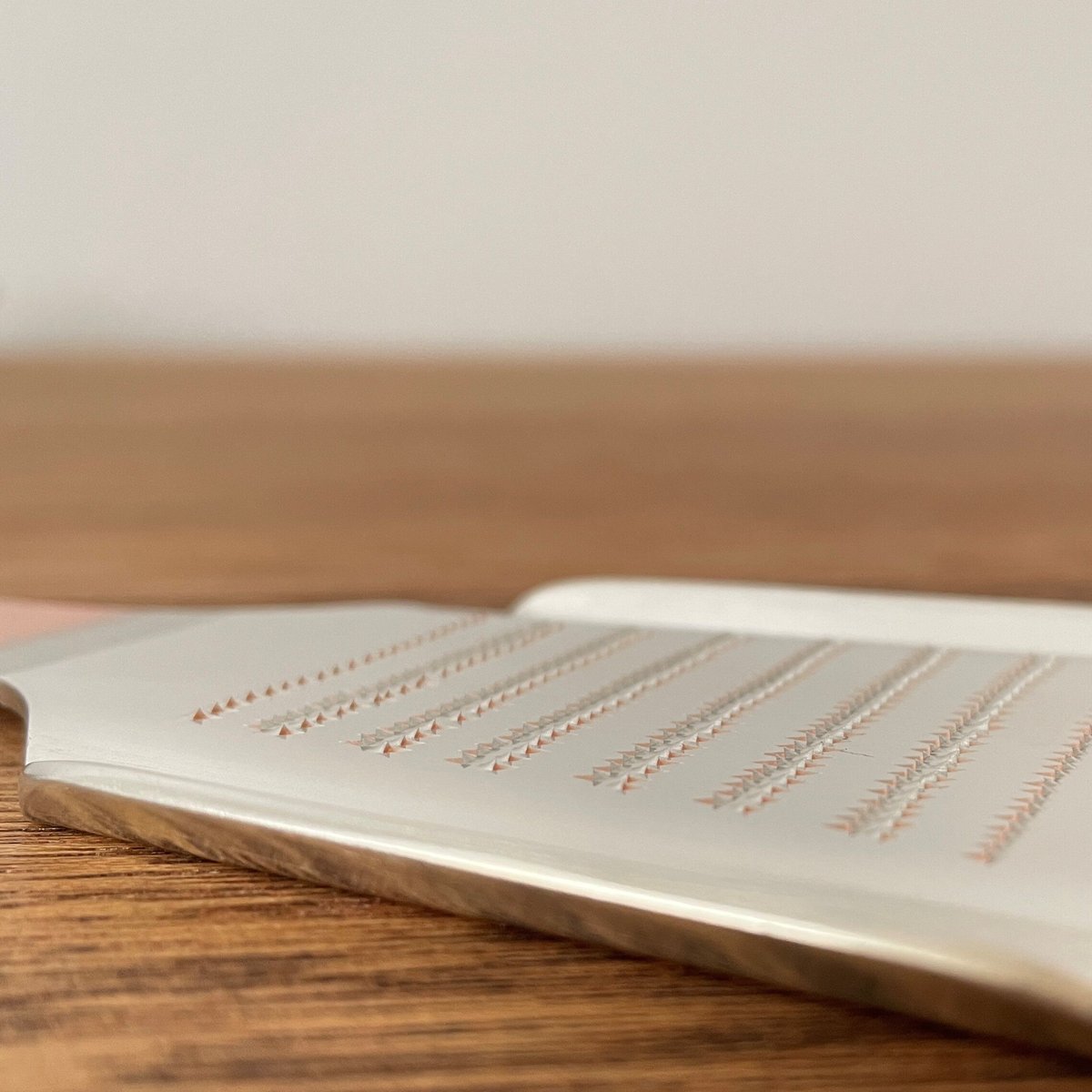 新光堂 純銅手造り両面おろし金 7号 | YAOCA（やおか）日日の道具