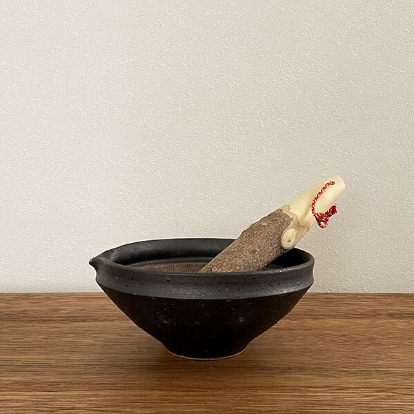 JUJU mortier すり鉢 6寸 鉄黒 | YAOCA（やおか）日日の道具 暮らしの品々