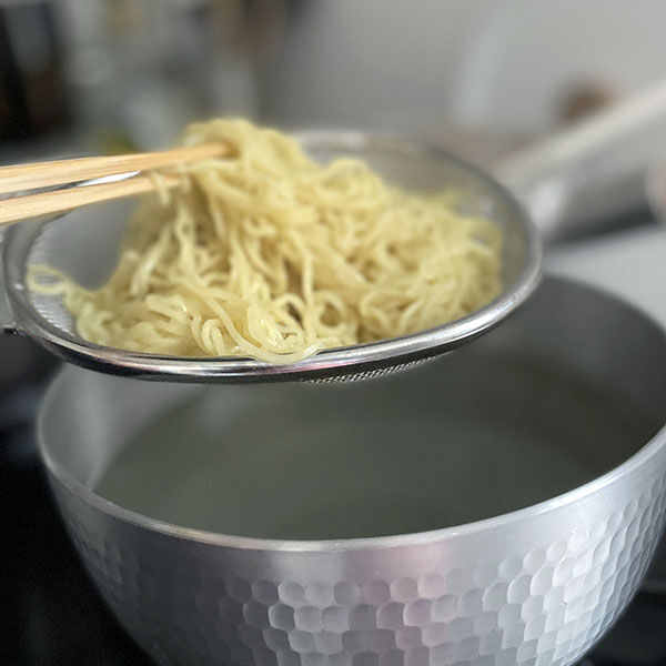 シリコンざる シリコンハンドルスクイザルS | YAOCA（やおか）日日の道具 暮らしの品々