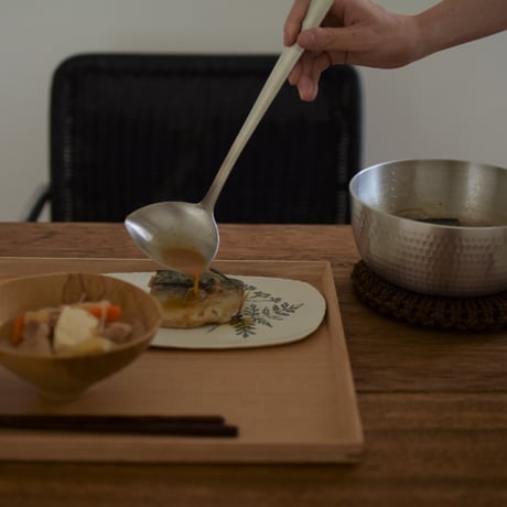 ichibishi すくいやすく注ぎやすいレードル