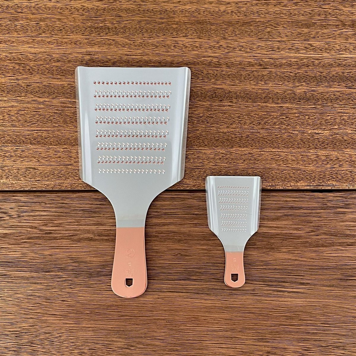 新光堂 おろし器 5寸 純銅 手造り 日本製 銅 工芸 楽天市場】新光金属 新光堂作 鎚起銅器 5寸 純銅おろし器 純銅