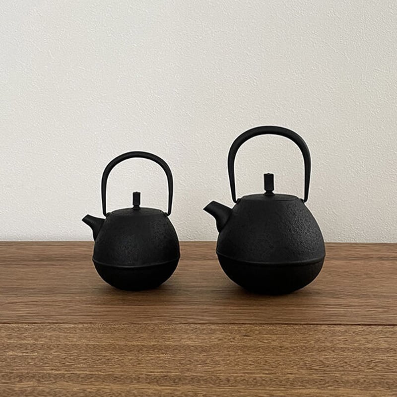 空間鋳造 鉄急須 Egg 中 PureBlack | YAOCA（やおか）日日の道具
