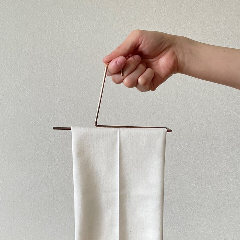 敏捷なこそ泥、ラガバン　foil4枚 アソート刺繍トートバッグ | AND ON JIONE STORE（アンドオン
