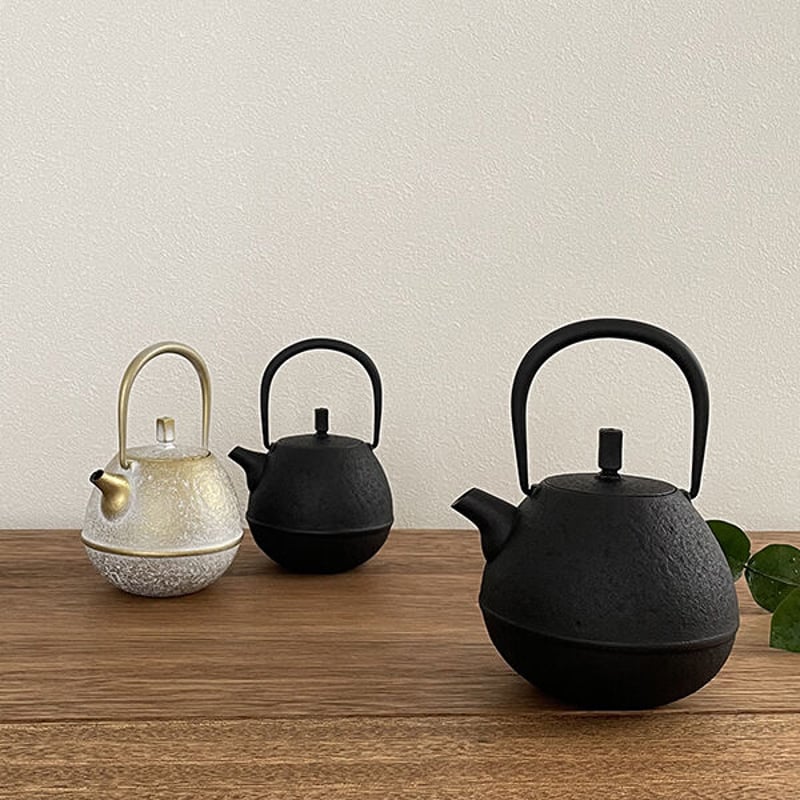 空間鋳造 鉄急須 Egg 小 PureBlack | YAOCA（やおか）日日の道具