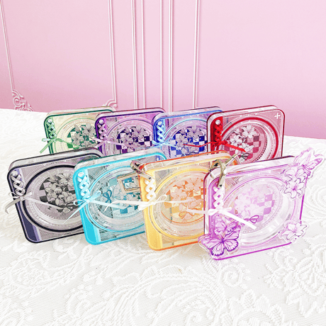 【アクリルフレーム】アクリル缶バッジケース (レースアップ)【猩猩吃屁 推し活グッズ】缶バッジ・アクスタ用