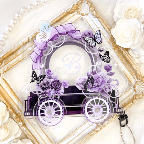 【アクリルフレーム 推し活グッズ】馬車型アクリル缶バッジフレーム【猩猩吃屁】缶バッジ・アクスタ用