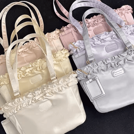 【FUYUUNEKO】カードケース付きフリル痛バッグ milk dolly【推し活グッズ】