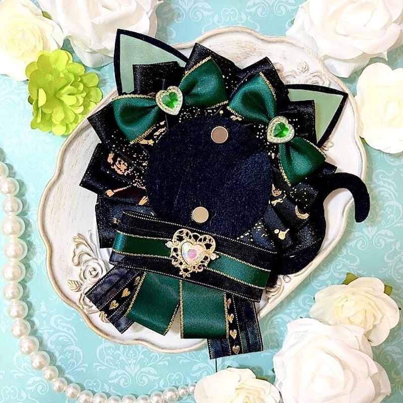 G.triGerオリジナル 推し活グッズ】猫耳付き 痛ロゼット【缶バッジ 痛