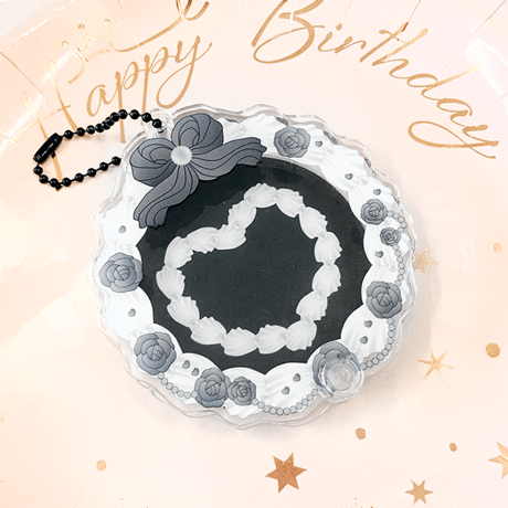 【G.triGerオリジナル 推し活グッズ】アクリル缶バッジケース(ケーキ)【58mm缶バッジ・アクスタ用】
