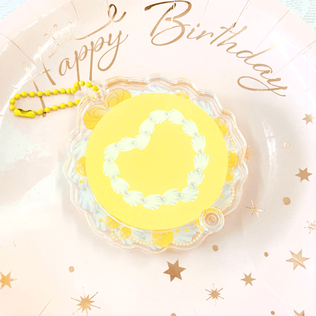 【G.triGerオリジナル 推し活グッズ】アクリル缶バッジケース(ケーキ)【58mm缶バッジ・アクスタ用】