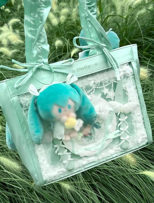 FUYUUNEKO】二連ぬいポーチ付きサテン痛バッグ milk dolly【推し活 